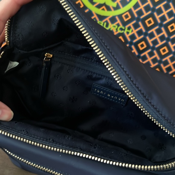 NWT Tory Burch Belt Bag in Navy Blue - Picture 7 of 9